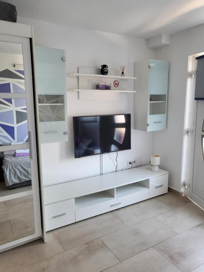 Vigo Apartman Pola Esterno foto