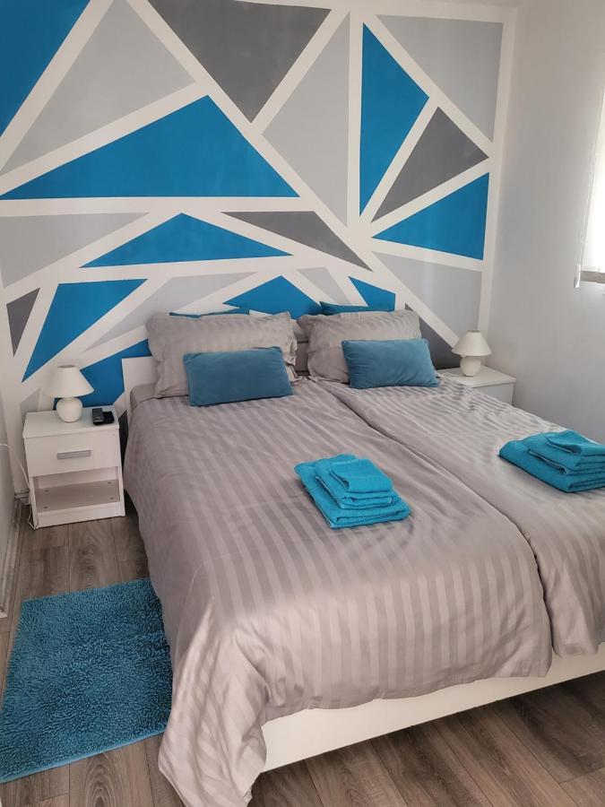 Vigo Apartman Pola Esterno foto