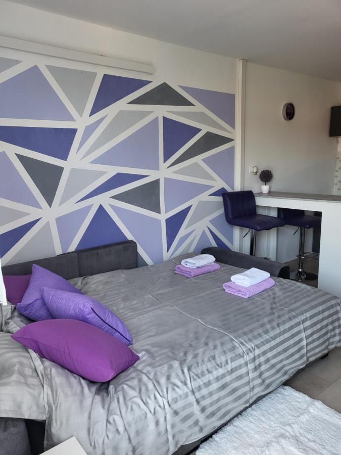 Vigo Apartman Pola Esterno foto