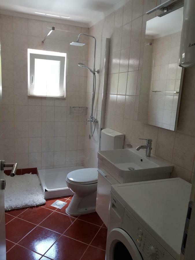 Vigo Apartman Pola Esterno foto